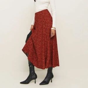 Reformation Claire Maxi Skirt Size 2 in Red Floral Roseanne Print NWT